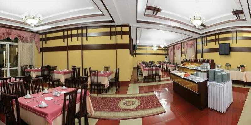 Hotel Asia Samarkand Buitenkant foto